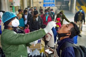 8 விக்கெட் வித்தியாசத்தில் பஞ்சாப் அணியை வீழ்த்திய ஐதராபாத்