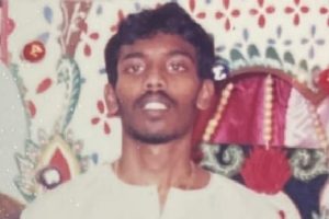 யாழில் சாணி தண்ணிர் ஊற்றி தாக்குதல் விடுதி உரிமையாளர் தாக்குதல்