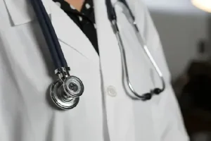 மஹாராஷ்டிராவில் கிரேன் வீழ்ந்து 17 பேர் பரிதாபமாக பலி!