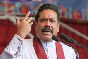 லக்னோ அணிக்கு இலகுவான வெற்றியிலக்கை நிர்ணயித்த பெங்களூர்