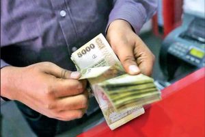 டிஸ்னிலேண்டில் நிர்வாணமாக ஓடிய 26 வயது அமெரிக்கர் கைது