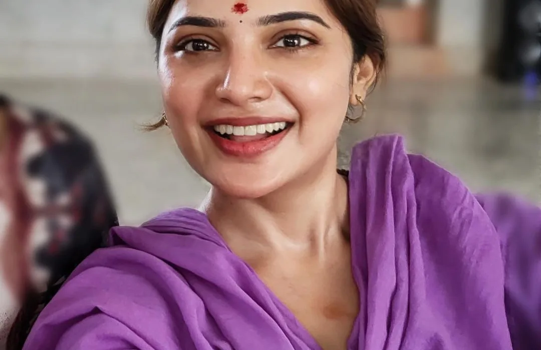 actress Aathmika Instagram