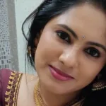 கனேடிய வரலாற்றில்  பல்கலைக்கழக பட்டதாரியான இளம் பெண்