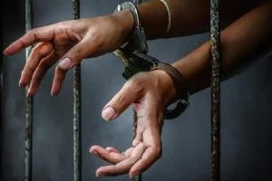 பங்குசந்தையில் 10 வீதம் சரிவை கண்ட அதானி குழுமம்!