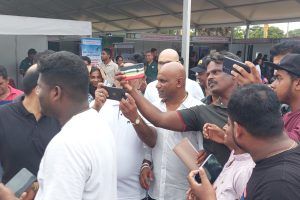விம்பிள்டன் சாம்பியன் பட்டம் வென்ற 20 வயது அல்காரஸ்