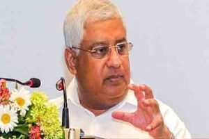 பயணி வாந்தி எடுத்ததால் விமானம் அவசர அவசரமாக தரையிறக்கம்!