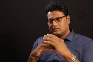 கோவிலில் பெண்ணை அறைந்த இந்திய வம்சாவளி சிங்கப்பூர் வழக்கறிஞர் மீது வழக்கு