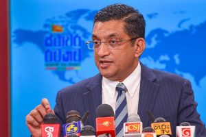 இந்தியாவுடன் இறுதி போட்டியில் களமிறங்க போவது யார்.?