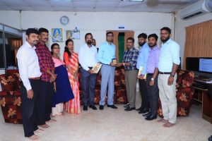 இலங்கையில் அதிர்ச்சி – அயல் வீட்டாருடன் மோதலில் ஈடுபட்டவர் அடித்துக் கொலை