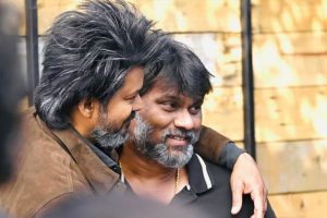 அமைதிக்கான நோபல் பரிசு பெற்றார் ஈரானின் நர்கஸ் முகமதி