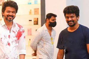 விஜய்யுடன் யாழ் ஜனனி..! இணையத்தில் வைரலாகும் புகைப்படம்