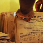வடகொரியாவில் பள்ளிக்குள் நடக்கும் சில கொடுமைகள் – வெளியான இரகசிய தகவல்!