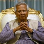 சிகாகோவில் ஐஸ் எதிர்ப்பு போராட்டக்காரர்கள் மீது மோதிய கார்