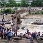 ரியல் மாட்ரிட் வீரரின் உருவ பொம்மையை வைத்த நான்கு பேருக்கு தண்டனை