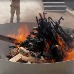 என் படத்தை காபி என்று நிரூபிக்க முடியுமா? கோபத்தில் வனிதா