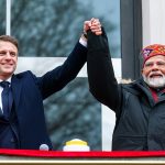 அமெரிக்காவில் இலவச ஆடைக்காக 7 வயது சிறுமியைக் கடித்த ரியல் எஸ்டேட் முகவர்