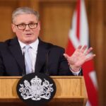 ரஜினியின் ஆசியுடன் நாயகனாகிறார் தனுஷின் மகன்!