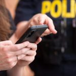 விண்வெளியில் தத்தளிக்கும் சீன விண்வெளி வீரர்கள்