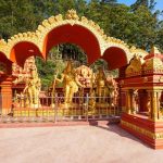 கிரீஸில்  துப்பாக்கிச்சூடு – இருவர் உயிரிழப்பு!! தாக்குதல்தாரிகள் தப்பியோட்டம்!