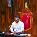 இந்தியாவில் அதிர்ச்சி – மூன்று வீடுகளில் தீப்பரவக் காரணமாகிய காகம்