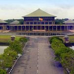 ஏதென்ஸில் (Athens)  பணிப்புறக்கணிப்பில் ஈடுபடும் டாக்ஸி ஓட்டுநர்கள்!