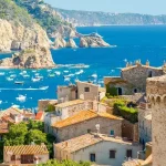 ஹாங்காங்: சாரம் வலைகளை அகற்ற உடனடி உத்தரவு.