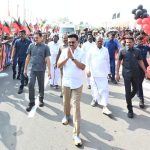 ஆஷஸ் தொடர் – 15 ஆண்டுகளுக்குப் பிறகு ஆஸ்திரேலியாவில் வெற்றி பெற்ற இங்கிலாந்து