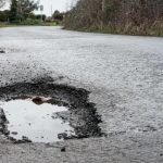 சாதிக் கானின் வாக்குறுதி காற்றில் பறந்ததா? லண்டனில் தடையின்றித் தொடரும் சூதாட்ட விளம்பரங்கள்