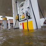 ஆப்கானிஸ்தான் எல்லை அருகே நடந்த தாக்குதல்களில் 6 பாகிஸ்தான் அதிகாரிகள் உயிரிழப்பு