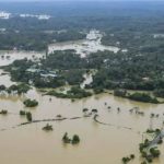 விமான நிலையத்தில் குழந்தையை பெற்றெடுத்த வெளிநாட்டுப் பெண்