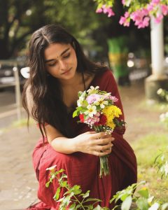 Actress Kayadu Lohar stunning viral photoshoot images.