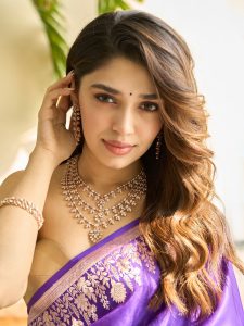 #KrithiShetty #ActressPhotos #ViralClicks #KrithiShettyFans #TamilCinema #TeluguCinema #StunningLooks #TrendingNow #கீர்த்திஷெட்டி #சினிமா #வைரல்