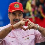 தமிழ்நாட்டில் பாம்பைப் பயன்படுத்தி தந்தையைக் கொன்ற மகன்கள்