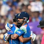 சமூக ஊடகப் பயன்பாடு: இளம் வயதினர் அதிகம் பாதிப்பு!