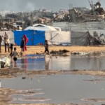 ஆஸ்திரியாவில் பாடசாலை மாணவர்கள் முகத்தை மூடி  ஆடைகள் அணியத் தடை!