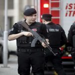 சிவப்புக் கோட்டை கடந்த அமெரிக்கா – 20 நிறுவனங்கள், 10 நிர்வாகிகள் மீது தடை விதித்த சீனா!