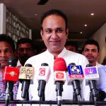 மக்கள் முடிவெடுத்தால் பதவி  வீடு செல்ல தயார்: பிரதமர் திட்டவட்டம்!