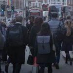 வீட்டை கொளுத்திய தந்தை: 13 வயது மகள் பலி! மேலும் நால்வருக்கு எரிகாயம்!