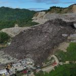 31 வயதான அமைச்சர் மகனின் காலில் விழுந்து வணங்க முயன்ற 73 வயது எம்.எல்.ஏ.!