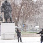 12 மணிநேர போராட்டம் : 06 பேர் மரணம் – பாகிஸ்தானில் பற்றி எரியும் வணிக வளாகம்!