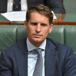 நோயாளர்கள் பரிதவிப்பு: வைத்தியர்களின் போராட்டம் அநீதியானது என்கிறது அரசு!