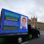 பிரித்தானிய இடைத்தேர்தல் – இனவெறியால் வாட்ஸ்அப் இல் மோசமாக நடந்துக்கொண்ட தொழிலாளர் கவுன்சிலர்கள் இடைநீக்கம்