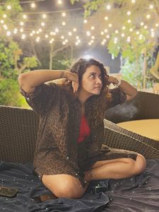 #PriyaBhavaniShankar #PBS #RomanticPhotos #KollywoodCouples #PriyaBhavaniShankarBoyfriend #LoveInTheAir #ViralPhotos