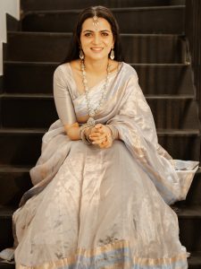 #DD #Divyadharshini #DDPongal #TamilVJ #SareeLove #Pongal2026 #ViralPhotos #DDFanPage