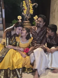 #Sneha #Prasanna #PunnagaiArasi #SnehaPrasanna #FamilyGoals #CuteMoments #Pongal2026 #Kollywood #SmileQueen #Adhyanta #Vihaan