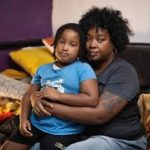 கிரீன்லாந்தை புரட்டி எடுத்த புயல் – அத்தியாவசிய பொருட்களை சேமித்து வைக்குமாறு அறிவிப்பு