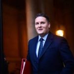 பிரித்தானியாவில் புதிய கார் பதிவு 02 மில்லியனை கடந்தது – மின்சார வாகனங்கள் குறித்து எச்சரிக்கை