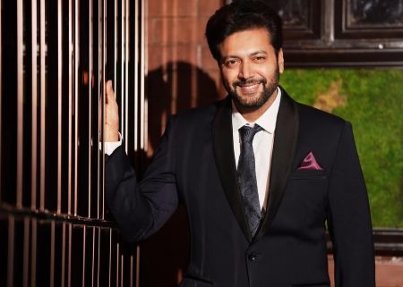 #JayamRavi #RaviMohan #Kollywood #HandsomeActor #ViralPhotos #JayamRaviFans #ActorLife #LatestClicks