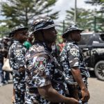 அமெரிக்காவில் குற்ற செயல்களில் ஈடுபட்ட இந்திய வம்சாவளி தம்பதியினர் கைது