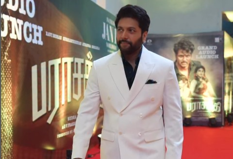 #RaviMohan #JayamRavi #SelfRespect #Parasakthi #ParasakthiAudioLaunch #Sivakarthikeyan #SK25 #SudhaKongara #TamilCinema #KollywoodNews #RaviMohanSpeech #JayamRaviSpeech #ViralVideo #TamilCinemaUpdates #Motivation